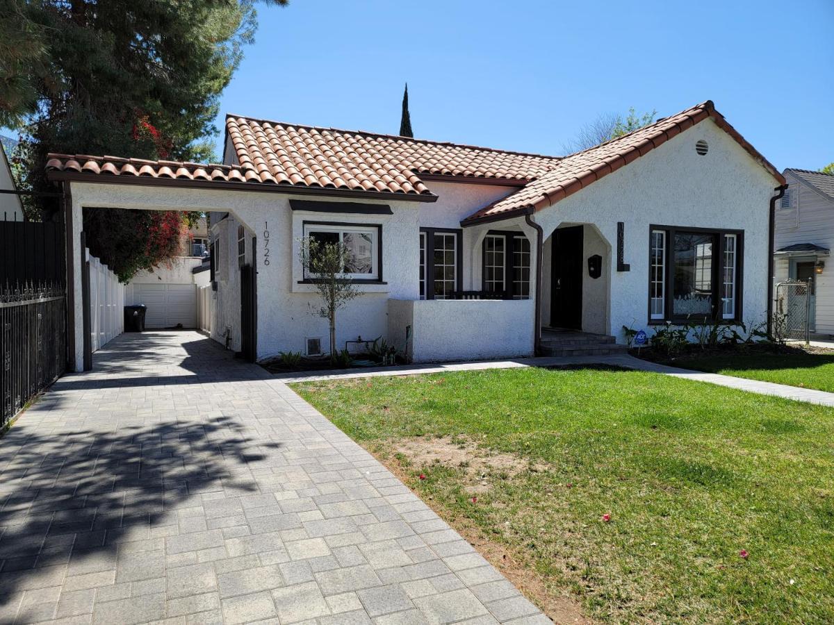 Luxurious Studio City Home Лос Анджелис Екстериор снимка