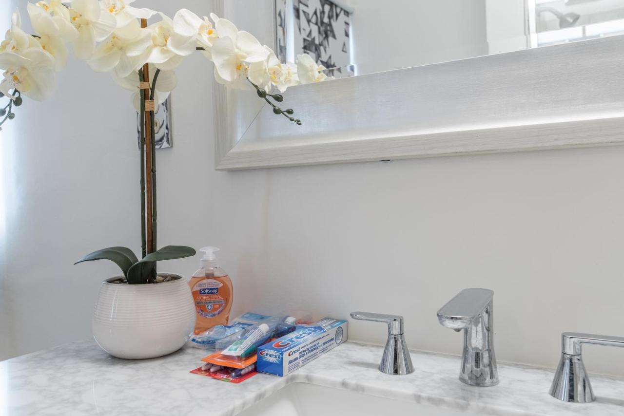 Luxurious Studio City Home Лос Анджелис Екстериор снимка