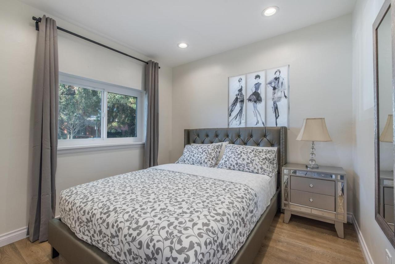 Luxurious Studio City Home Лос Анджелис Екстериор снимка