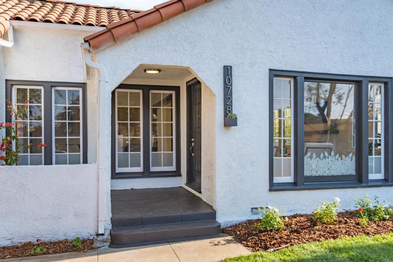 Luxurious Studio City Home Лос Анджелис Екстериор снимка