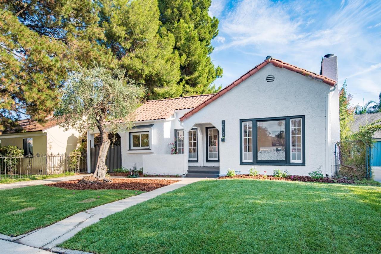 Luxurious Studio City Home Лос Анджелис Екстериор снимка